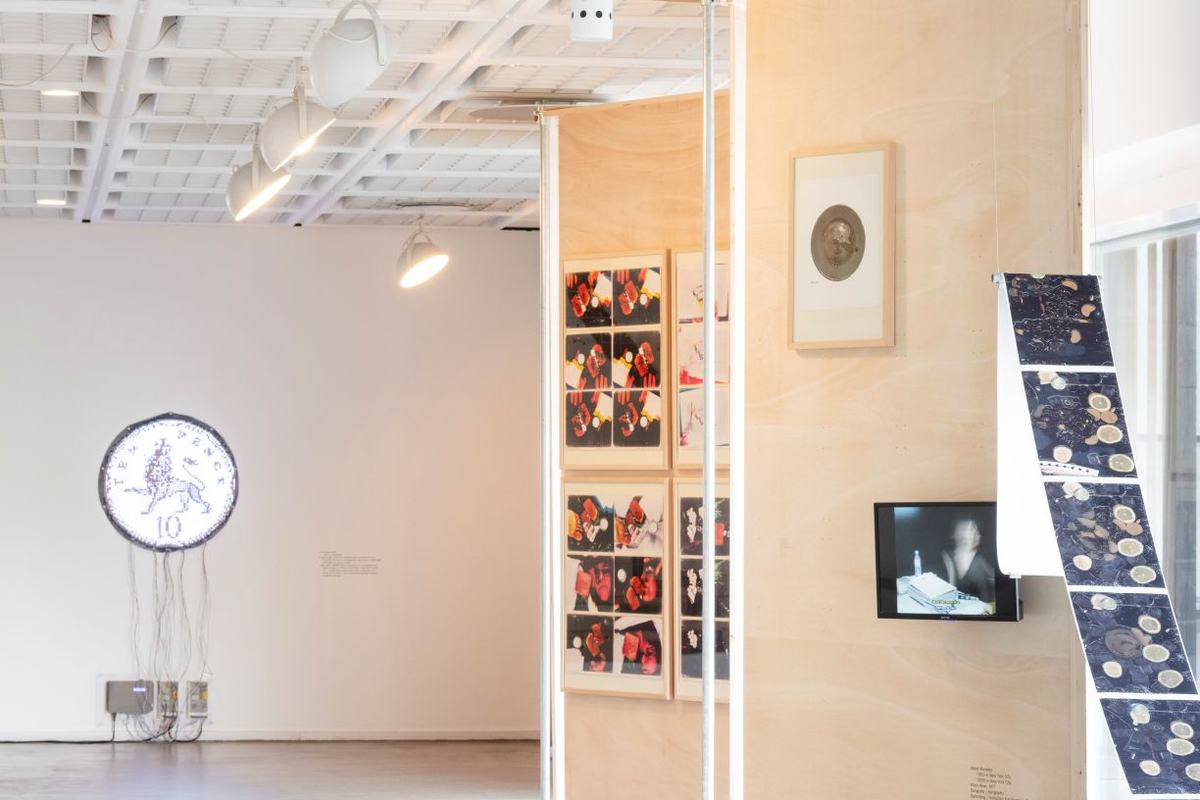 Ausstellungsansicht Yuko Mohri & Ei Arakawa-Nash — How we meet, Kunstmuseum Bochum © Heinrich Holtgreve